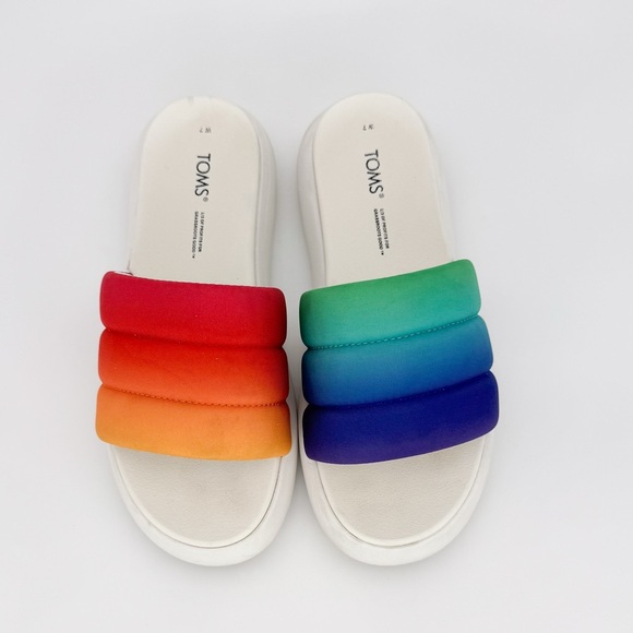 TOMS Rainbow Pride Padded Slide Sandals – Size 7 Women’s - Picture 1 of 5
